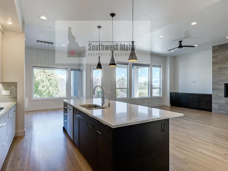 476 W Buroak Dr — Photo 17