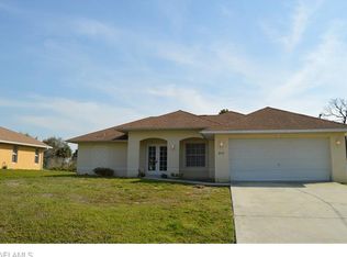 2713 52nd St W, Lehigh Acres, FL 33971