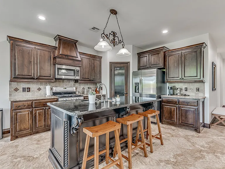 11804 Volterra Way — Photo 7