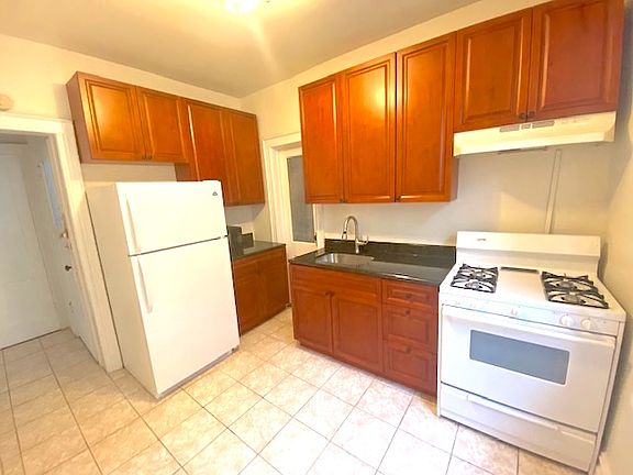 5th image of 32-32 33rd St #F2