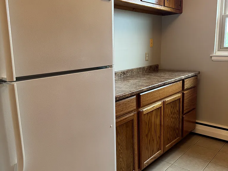 70 Grove Hill St #4O — Photo 5