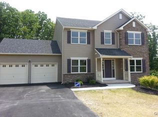 106 Country Chase Dr #3, Bushkill Township, PA 18091