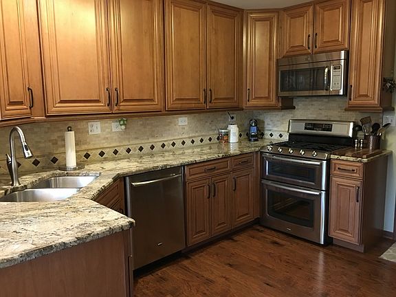 2nd image of 1524 Chatfield Ct