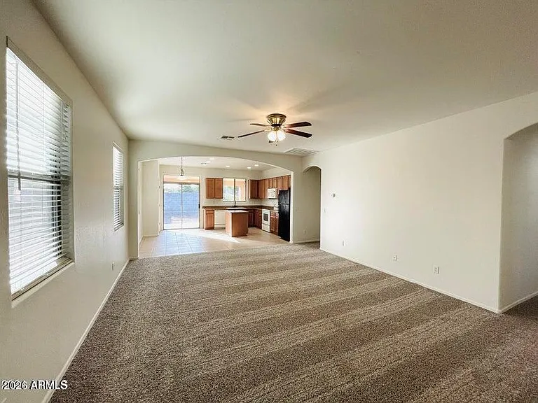 28488 N Sunset Dr — Photo 3