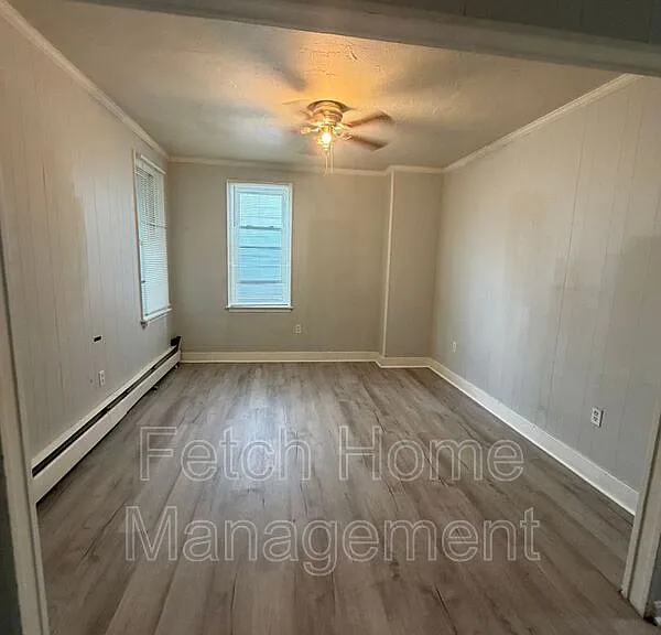 1027 E Market St #2 — Photo 2