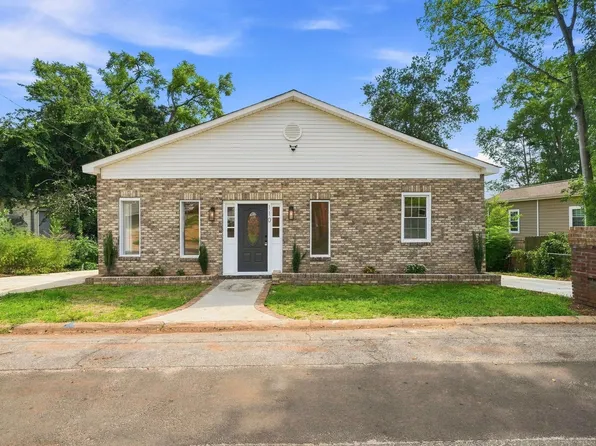 110 9th St, Greenville, SC 29611