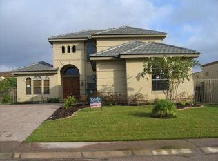 215 Emerald Lake Dr, Laredo, TX 78041
