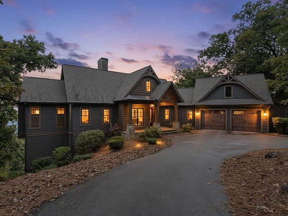 2nd image of 1455 Ridgeview Dr