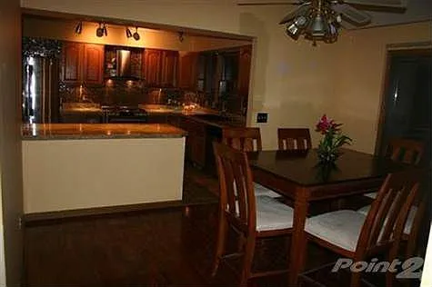 3238 Greenwood Dr photo 1