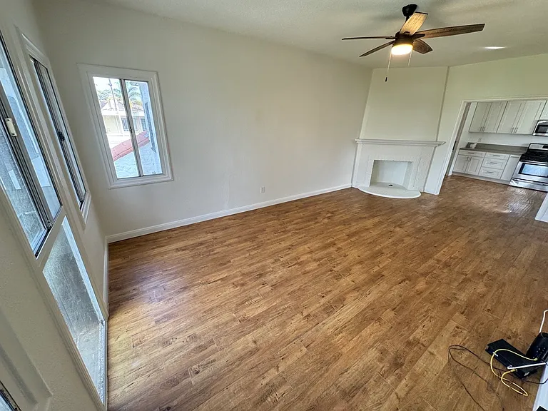 2336 W 21st St #2336 — Photo 7