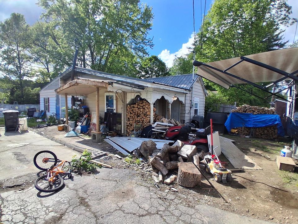1st image of 17 Pawtucket Avenue