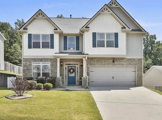 101 Saint Charles Pl, Sharpsburg, GA 30277