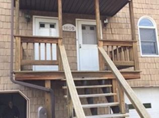 1605 Walnut St #A, Carnegie, PA 15106