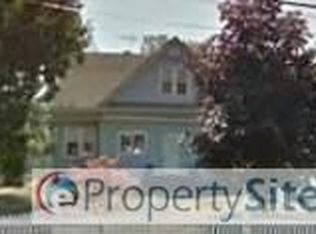 884 Main St, Farmingdale, NY 11735