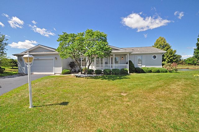 1st image of 12 Surrey Court