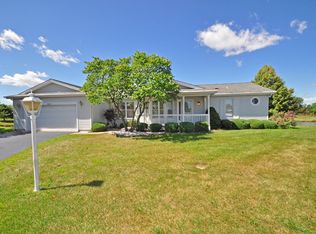 12 Surrey Court, GRAYSLAKE, IL 60030
