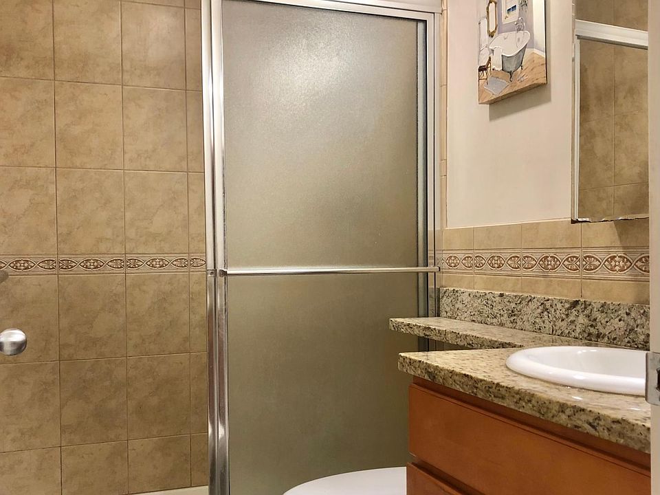 1st image of 2218 Quintara St