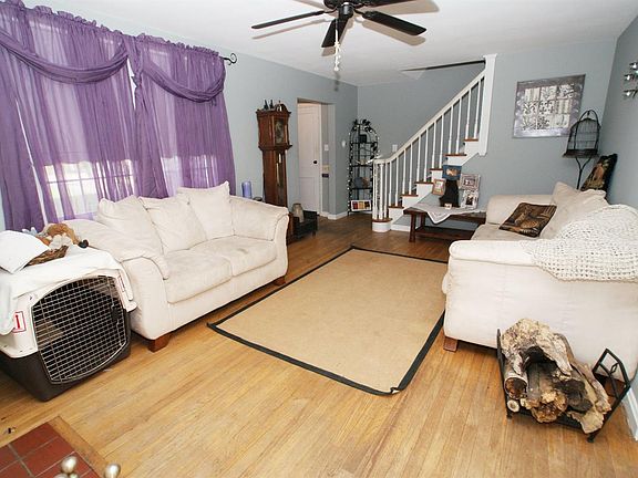 3rd image of 517 Kensington St