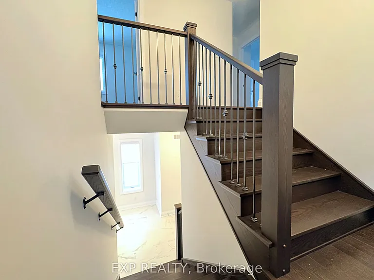 6 Dominique St — Photo 7