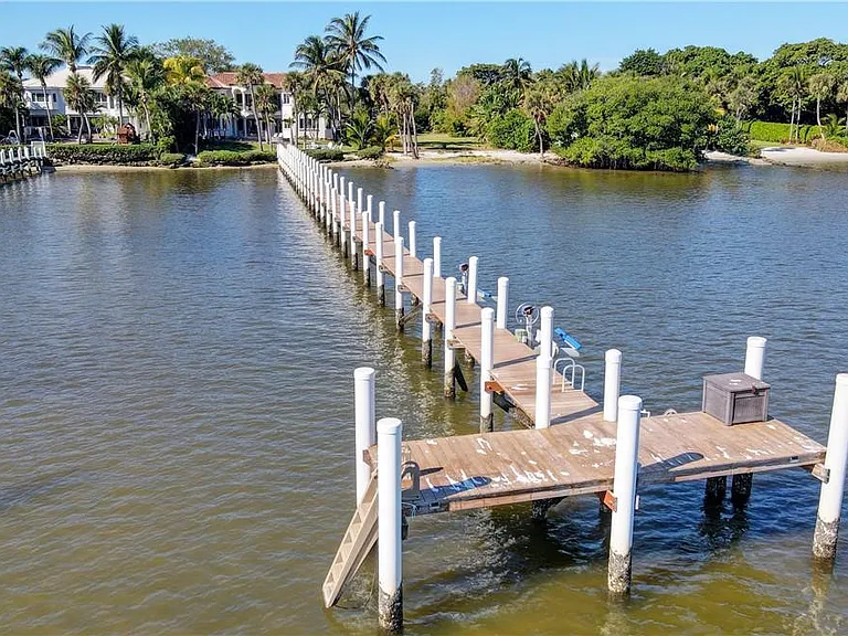 1320 S Lakeside Dr — Photo 47