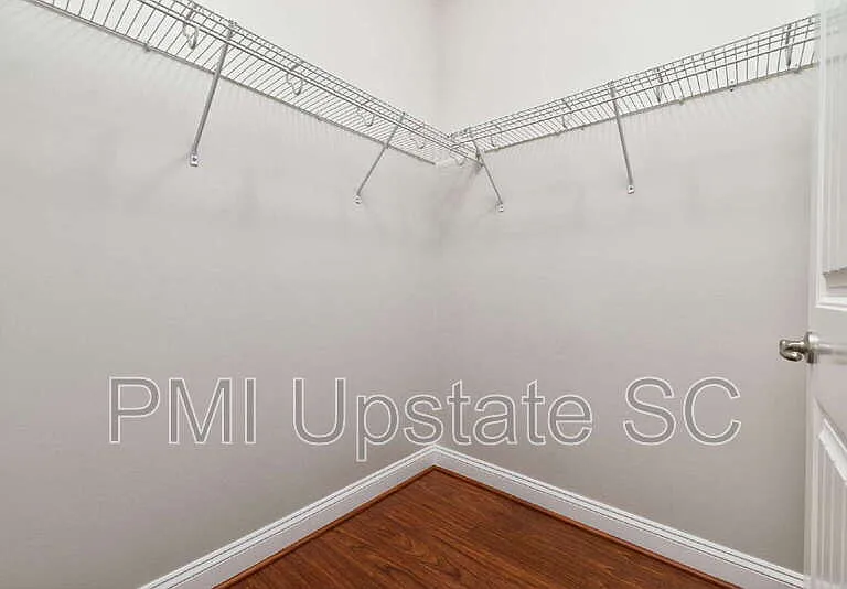 243 Scottish Ave — Photo 15