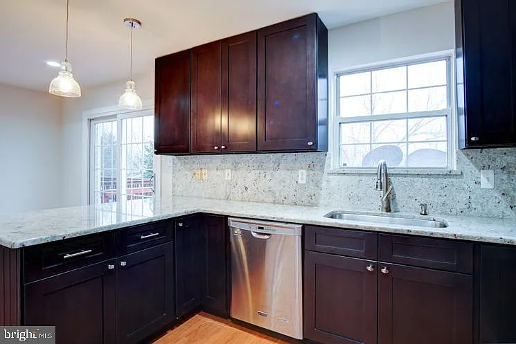 6912 Kerrywood Cir — Photo 11
