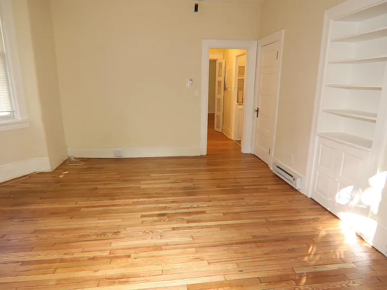 4204 Roland Ave #1 — Photo 3