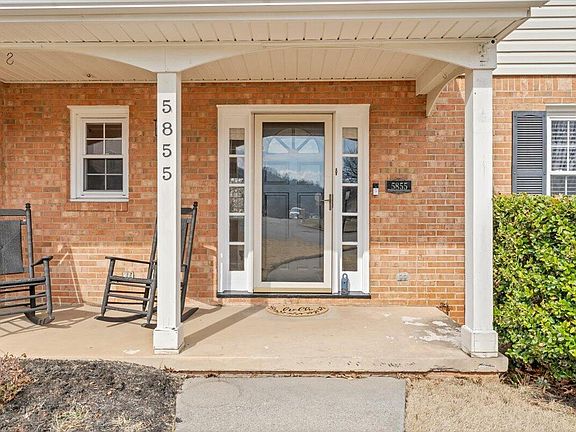 2nd image of 5855 Bighorn Dr