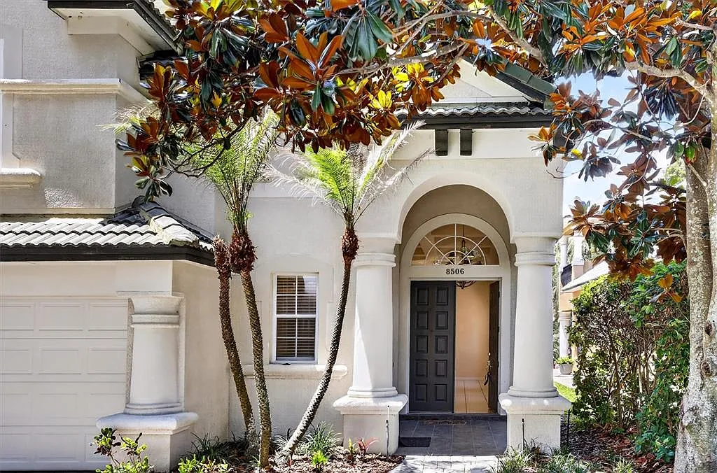 4 bed, 3.0 bath, 2660 sqft, $4,200 — Photo 3
