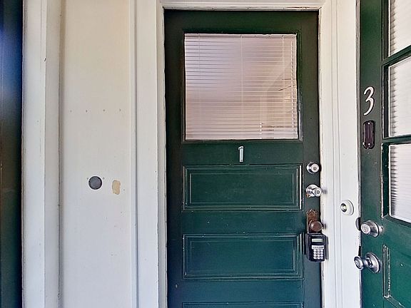 4th image of 2210 Myra St APT 1