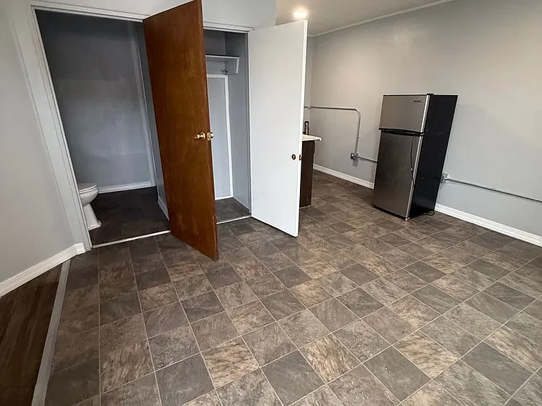 920 S Montana St — Photo 12
