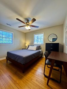 1715 W Market St, Greensboro, NC, 27403