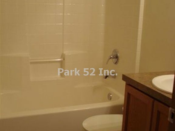 4th image of 10802 Park Ave S