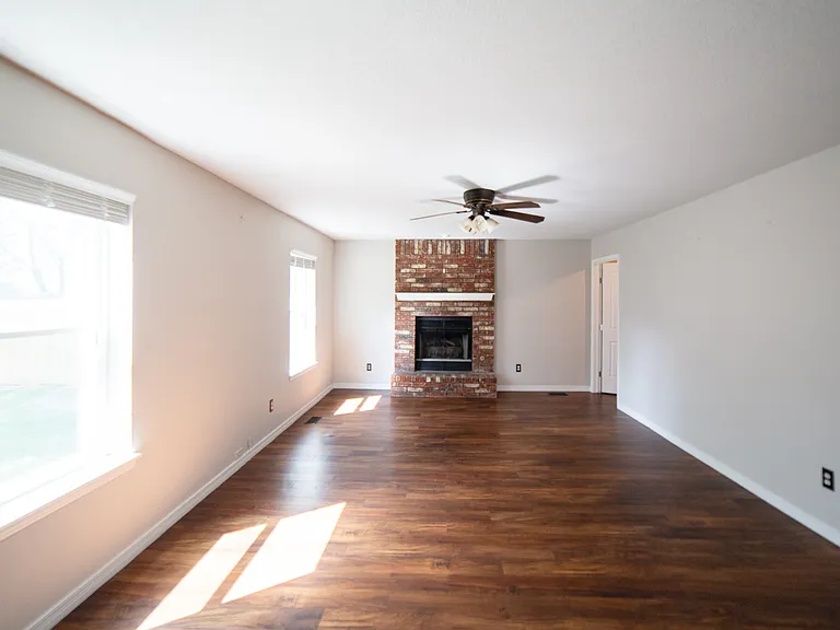 8734 S 80th Ave E — Photo 15