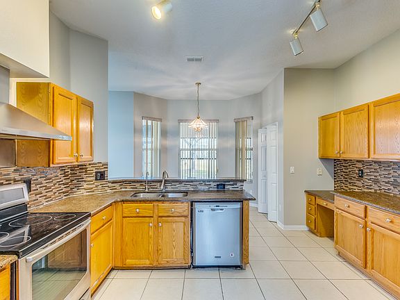 2nd image of 11651 Blackmoor Dr