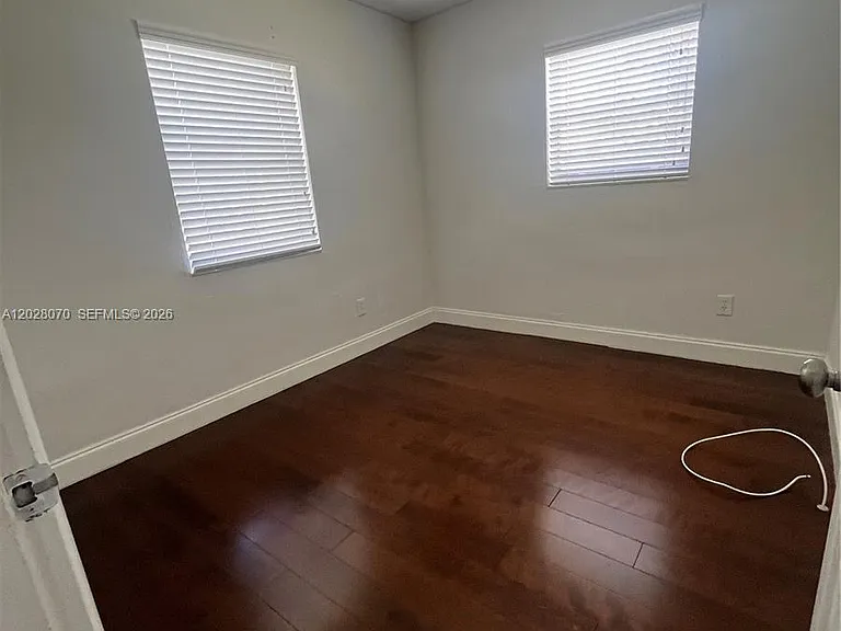 8370 SW 27th Ln — Photo 11