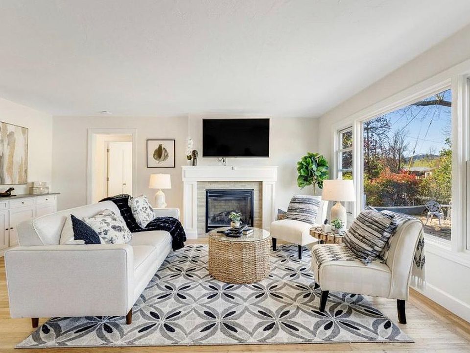 1st image of 46 Lauren Ave
