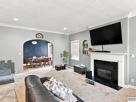 5th image of 5515 Pierce St