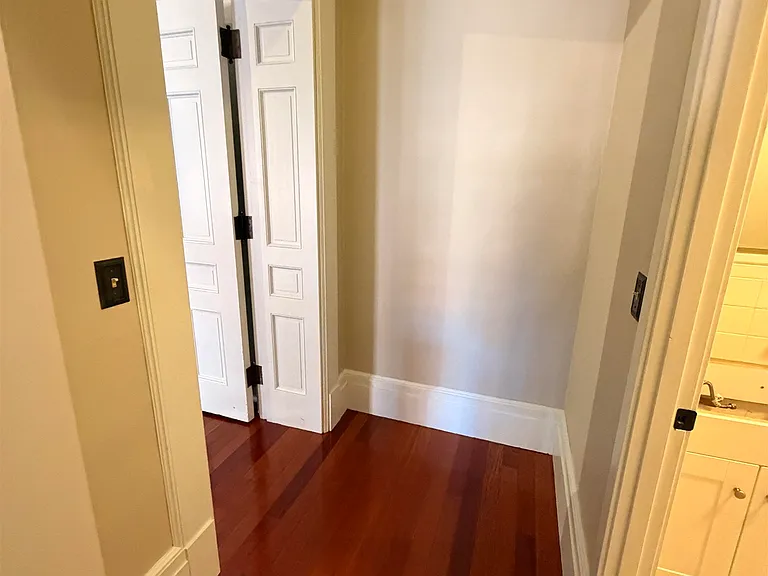 401 State St #M403 — Photo 10