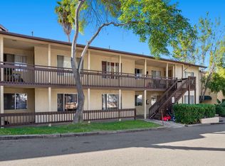 305 W Clemmens Ln, Fallbrook, CA 92028