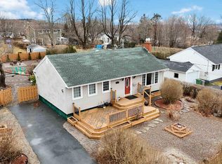 93 Mount Edward Rd, Dartmouth, NS B2W3K7