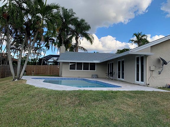 5th image of 9581 NW 31st Pl