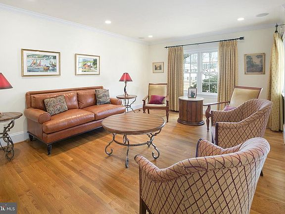 5th image of 6106 Tilden Ln