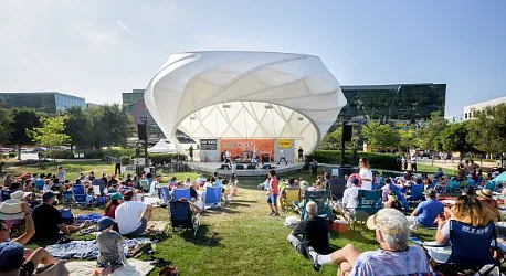 Benefits of living in the Playa Vista community: FUN and Live Music!!