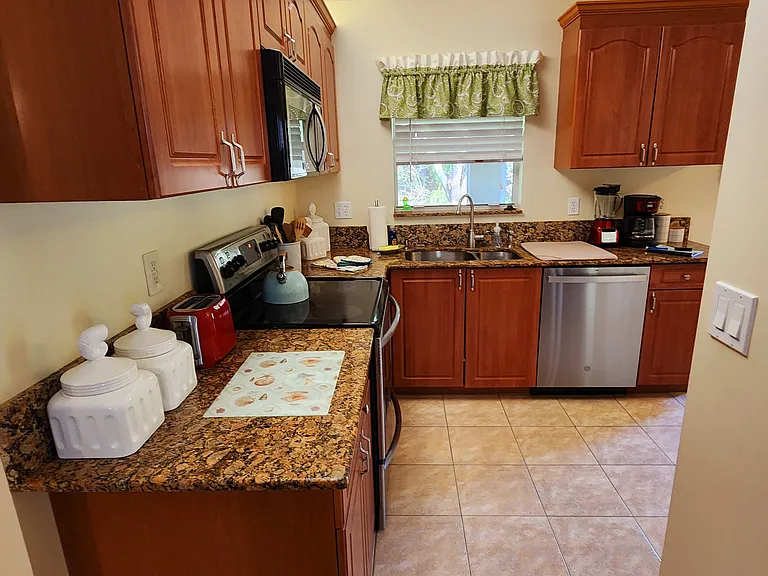 Seagrape Dr — Photo 8
