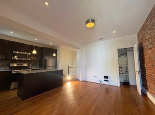 719 Otis Pl NW, Washington, DC 20010