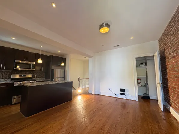 719 Otis Pl NW, Washington, DC 20010