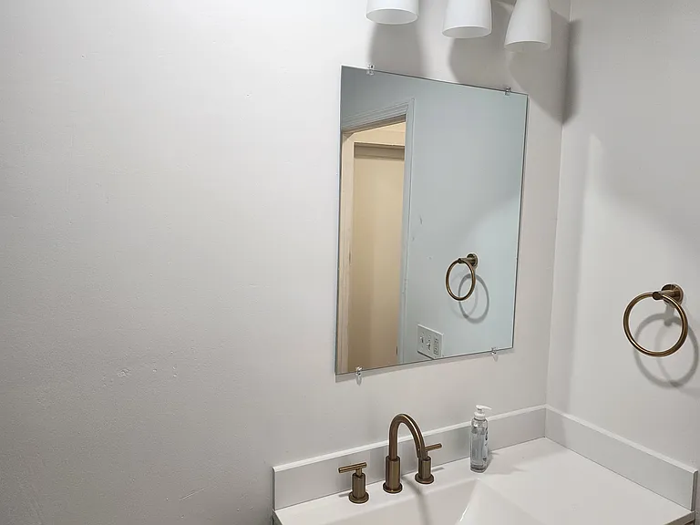 311 SW 12th St #1 — Photo 12