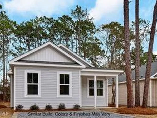 209 NE 78th Street, Oak Island, NC 28465