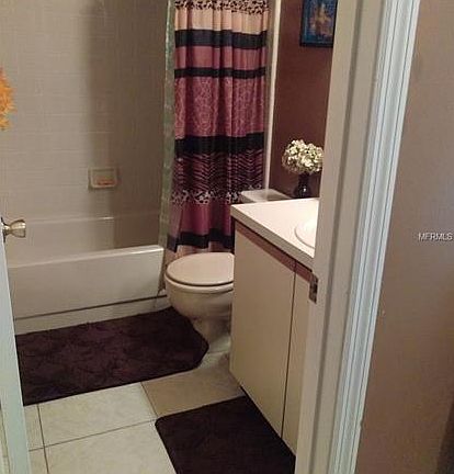 5th image of 49 Pine Island Cir